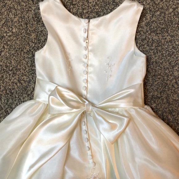 Flower girl dress - Picture 4 of 4